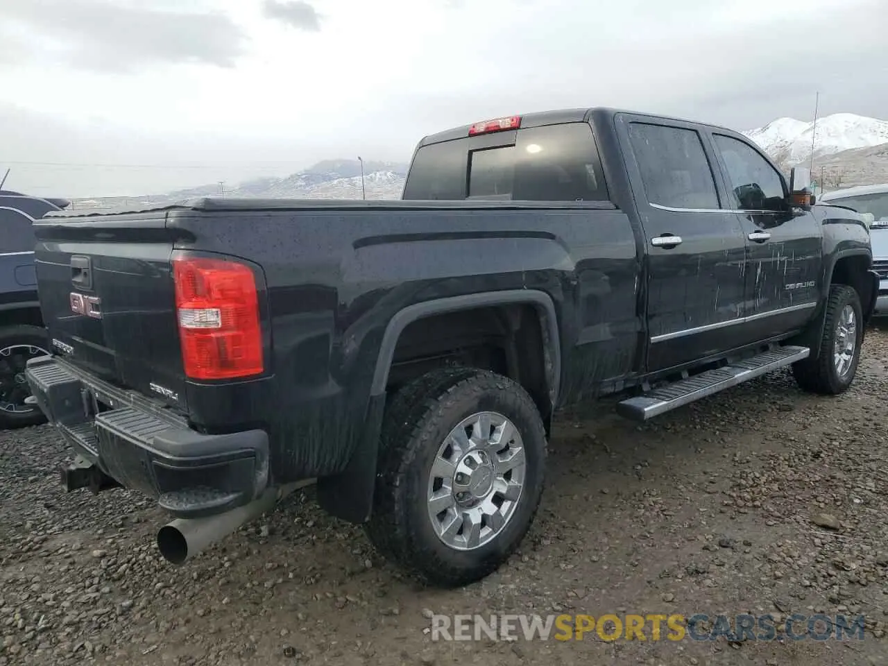 3 Photograph of a damaged car 1GT12SEY1KF254082 GMC SIERRA 2019