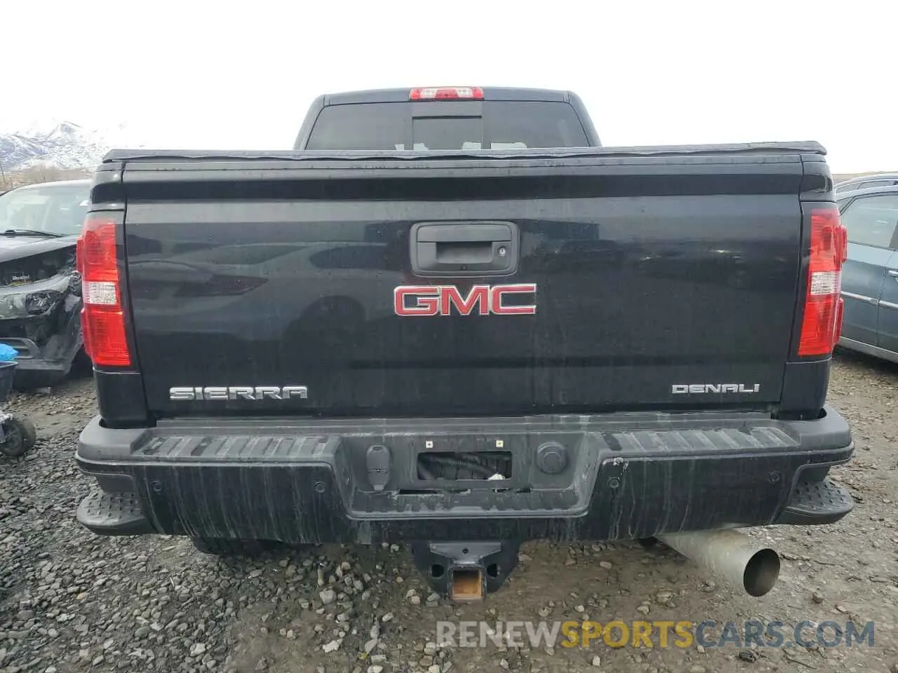 6 Photograph of a damaged car 1GT12SEY1KF254082 GMC SIERRA 2019