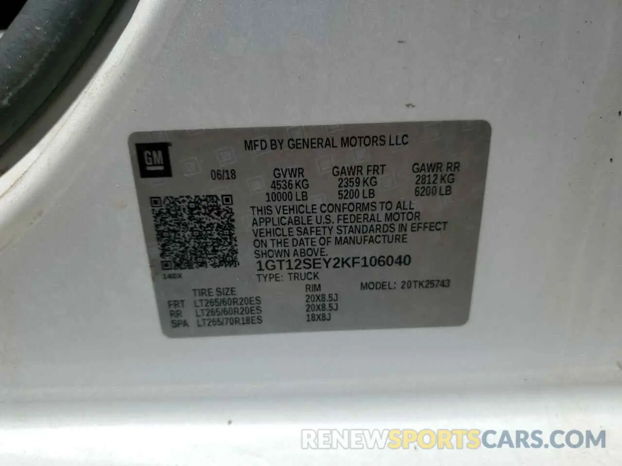 12 Photograph of a damaged car 1GT12SEY2KF106040 GMC SIERRA 2019