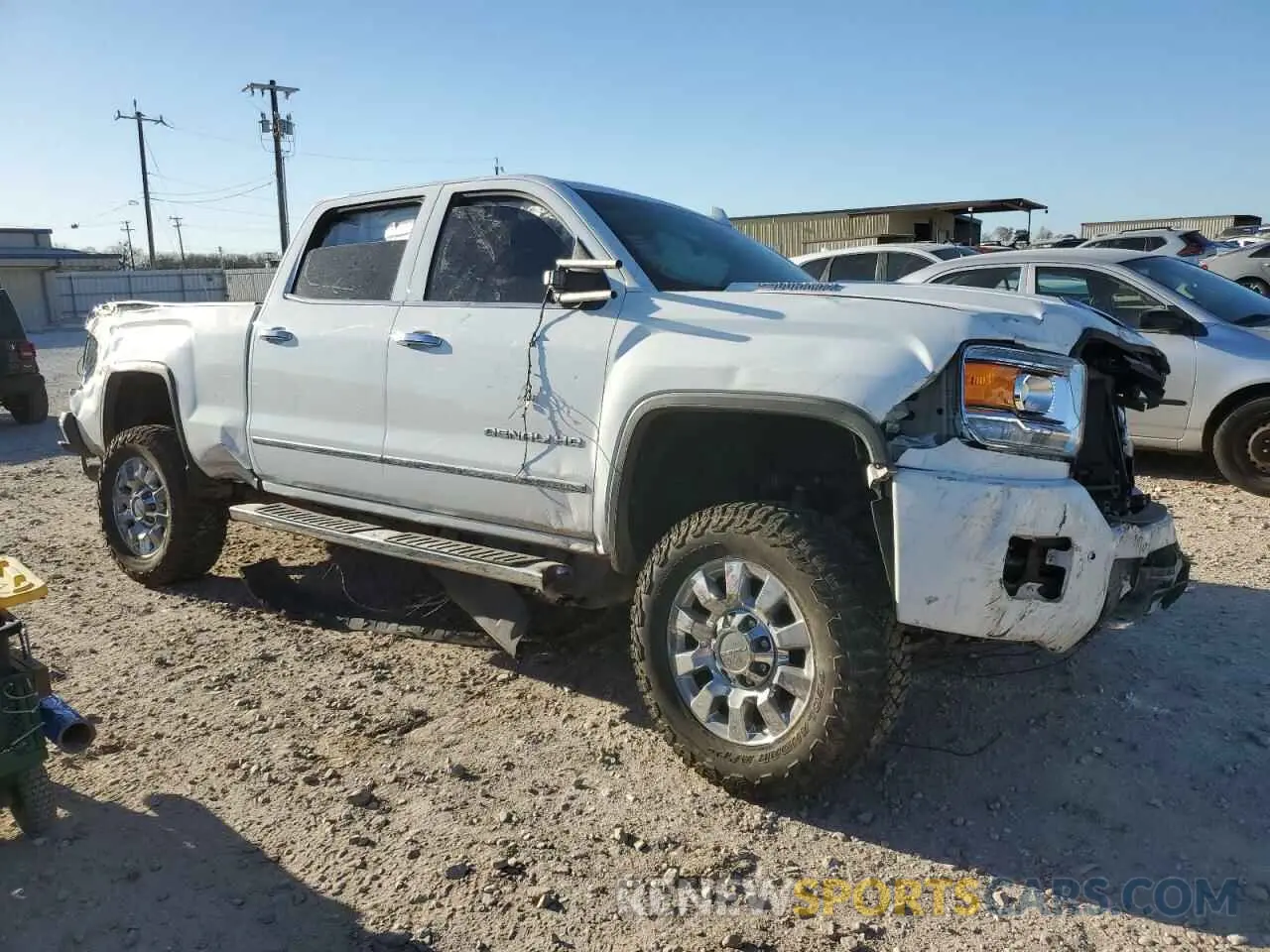 4 Photograph of a damaged car 1GT12SEY2KF143217 GMC SIERRA 2019