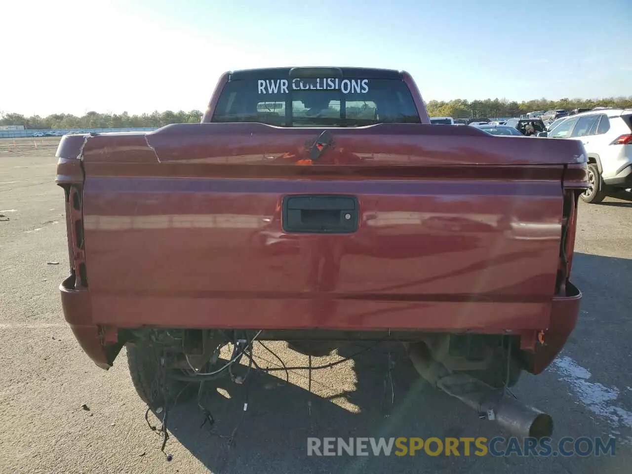 6 Photograph of a damaged car 1GT12SEY6KF265188 GMC SIERRA 2019