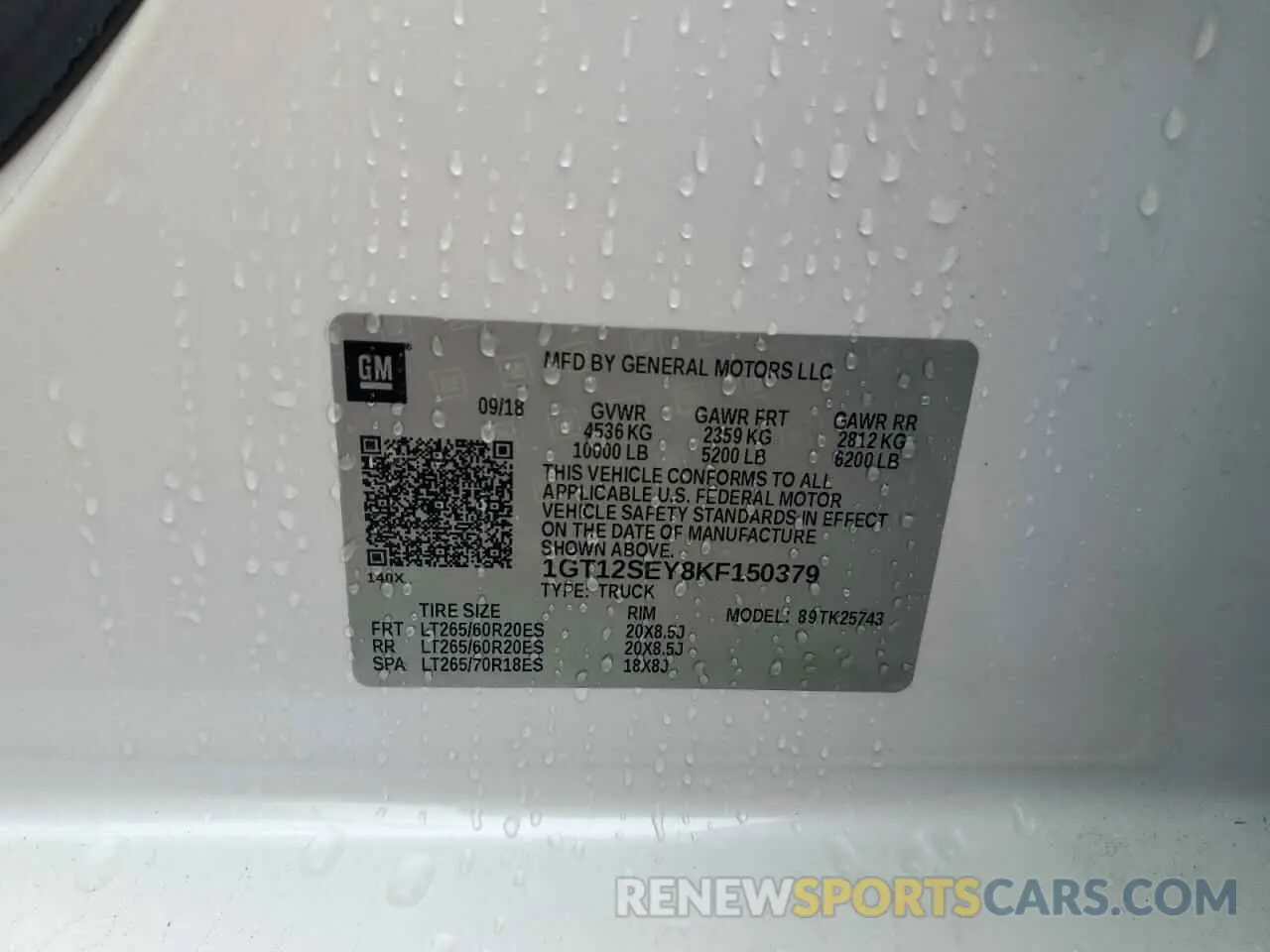13 Photograph of a damaged car 1GT12SEY8KF150379 GMC SIERRA 2019