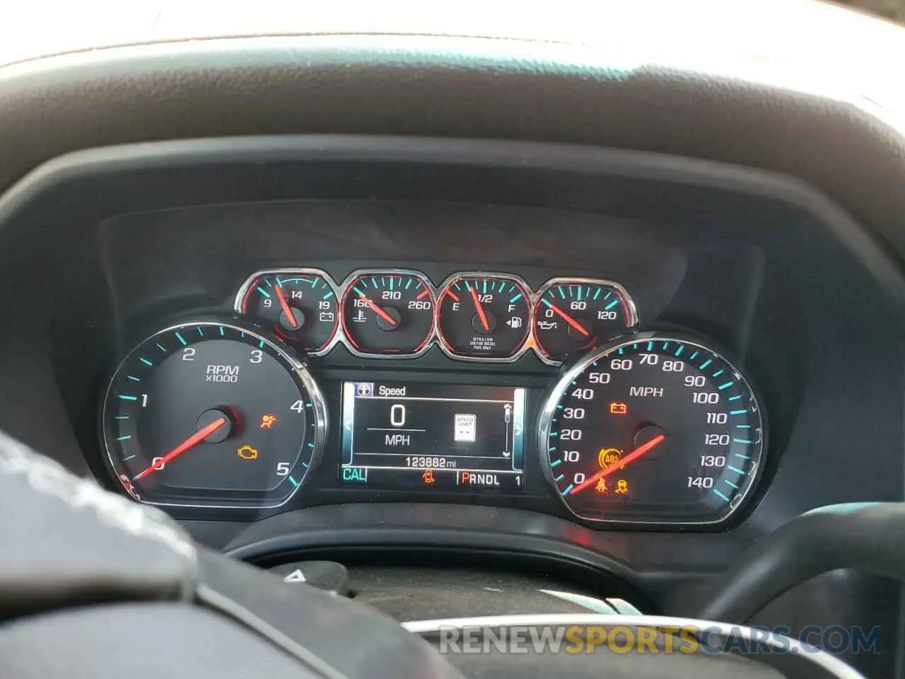 9 Photograph of a damaged car 1GT42VCYXKF152121 GMC SIERRA 2019
