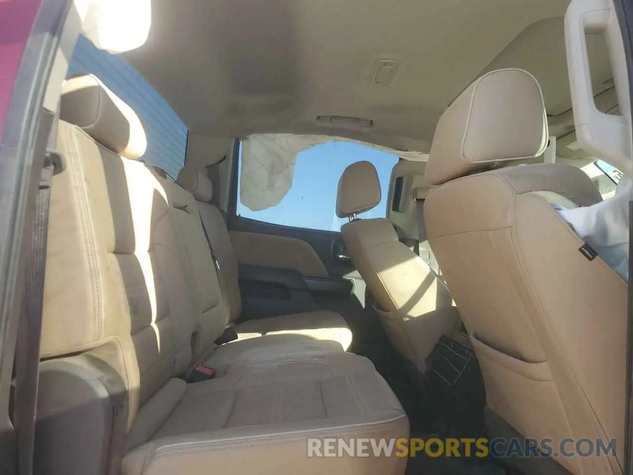 10 Photograph of a damaged car 1GT42WEY4KF154420 GMC SIERRA 2019
