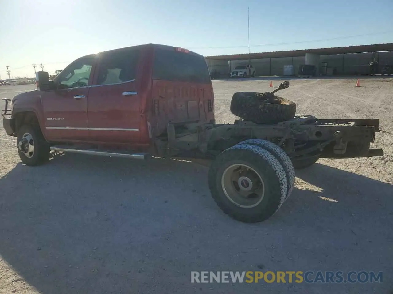 2 Photograph of a damaged car 1GT42WEY4KF154420 GMC SIERRA 2019