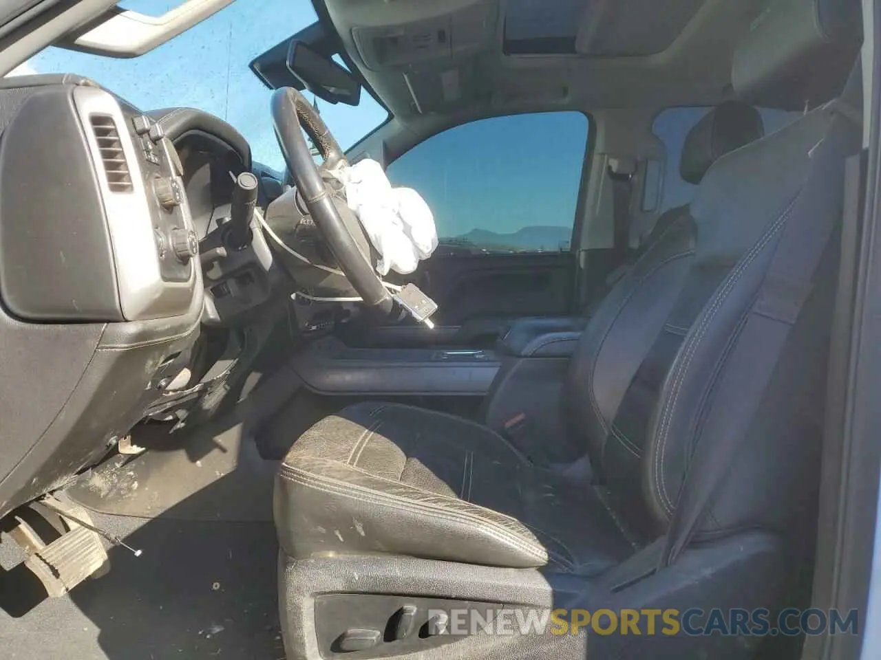 7 Photograph of a damaged car 1GT42WEY4KF241556 GMC SIERRA 2019