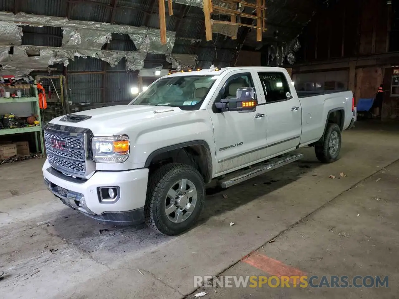 1 Photograph of a damaged car 1GT42WEY6KF250694 GMC SIERRA 2019