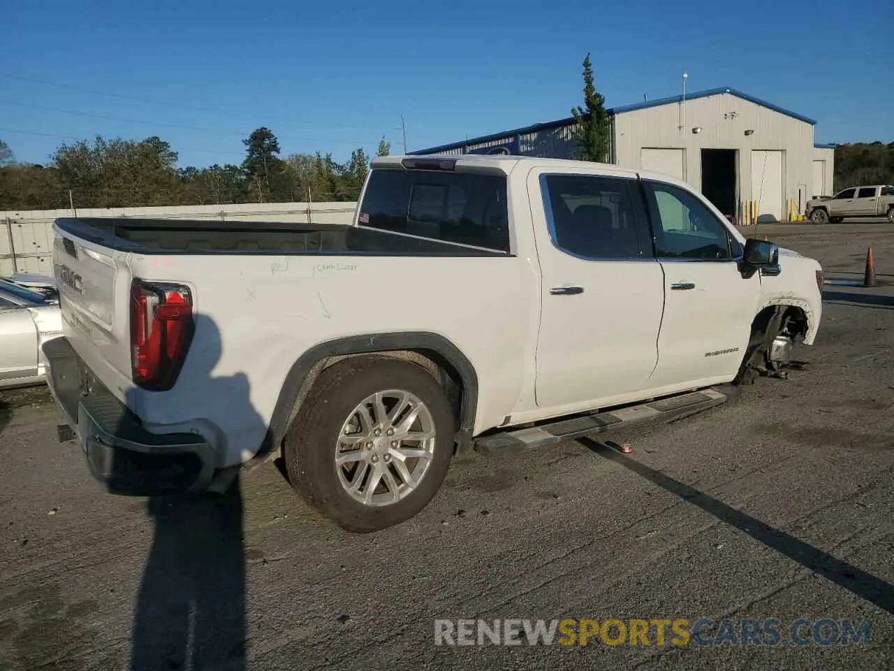 3 Photograph of a damaged car 1GTP8DED7KZ156710 GMC SIERRA 2019