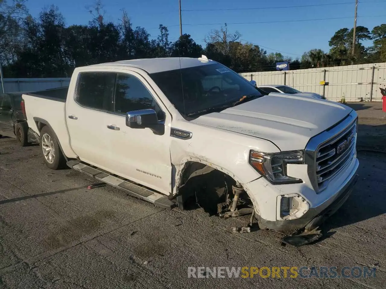 4 Photograph of a damaged car 1GTP8DED7KZ156710 GMC SIERRA 2019