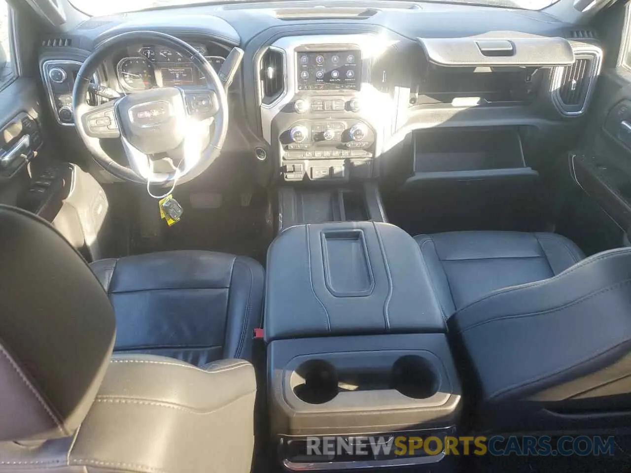 8 Photograph of a damaged car 1GTP8DED7KZ156710 GMC SIERRA 2019
