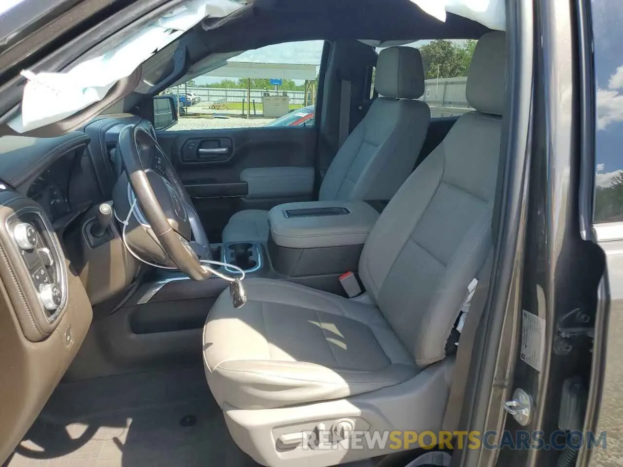 7 Photograph of a damaged car 1GTP8DED9KZ246103 GMC SIERRA 2019