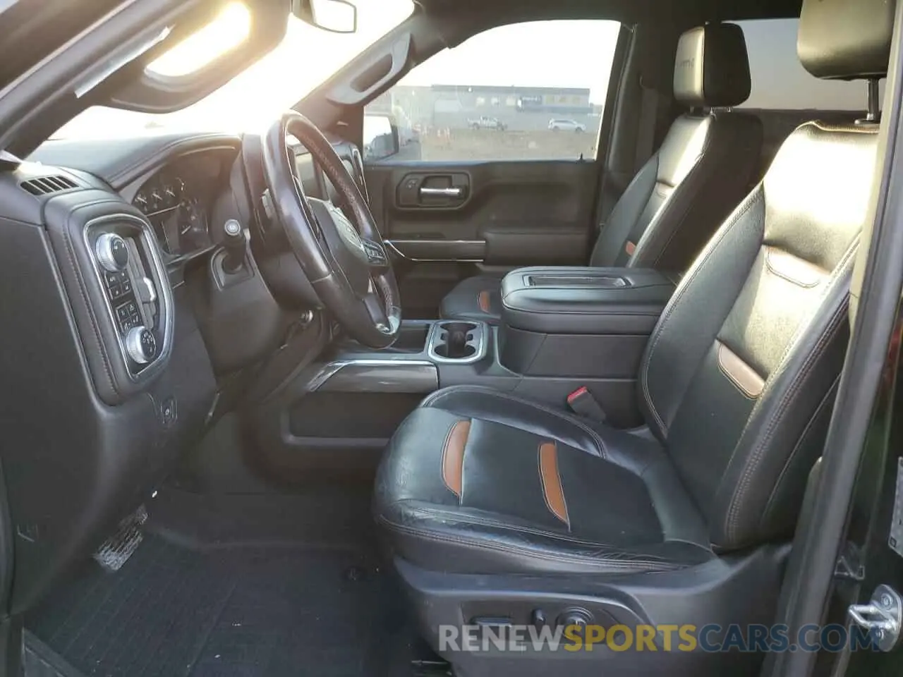 7 Photograph of a damaged car 1GTP9EED1KZ132969 GMC SIERRA 2019