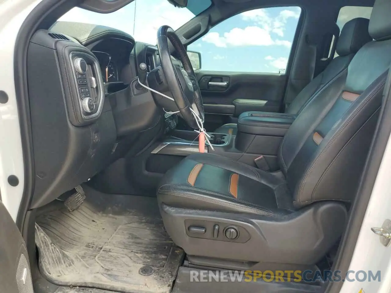 7 Photograph of a damaged car 1GTP9EED4KZ127183 GMC SIERRA 2019