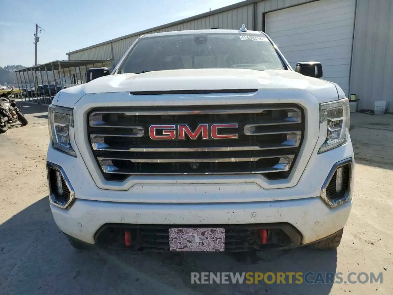 5 Photograph of a damaged car 1GTP9EED9KZ197701 GMC SIERRA 2019