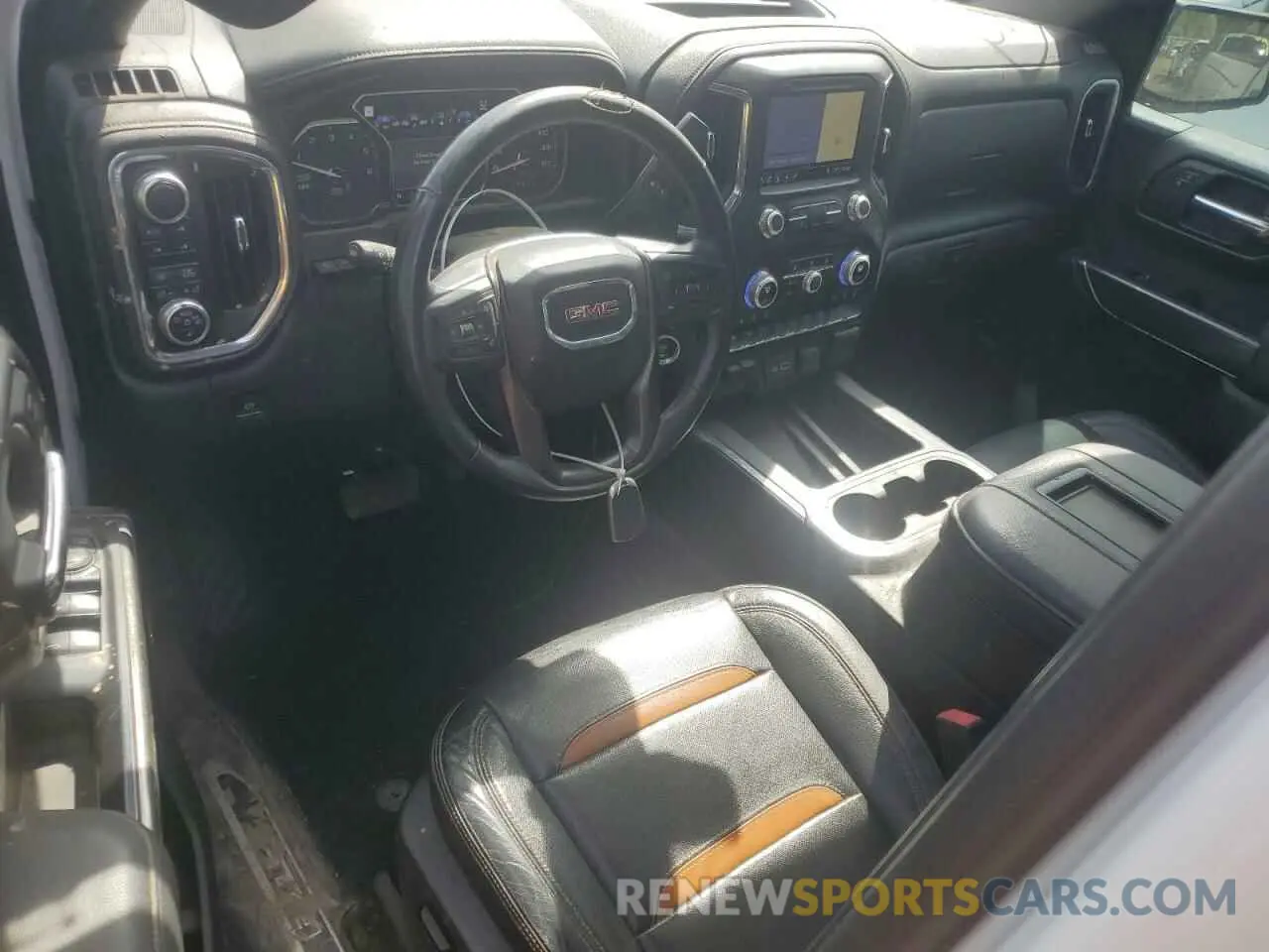 8 Photograph of a damaged car 1GTP9EED9KZ197701 GMC SIERRA 2019