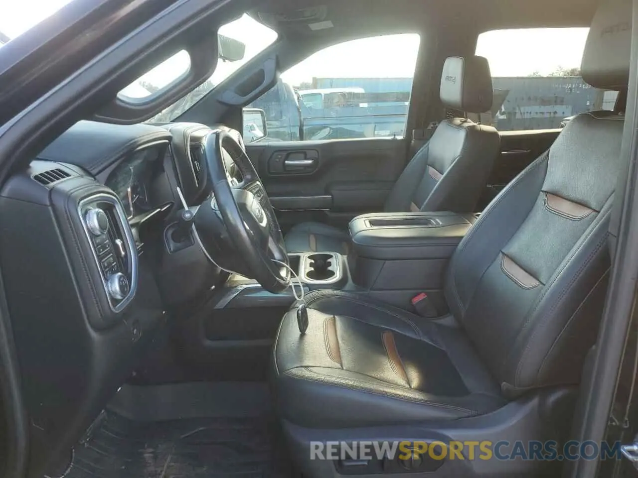 7 Photograph of a damaged car 1GTP9EELXKZ236044 GMC SIERRA 2019