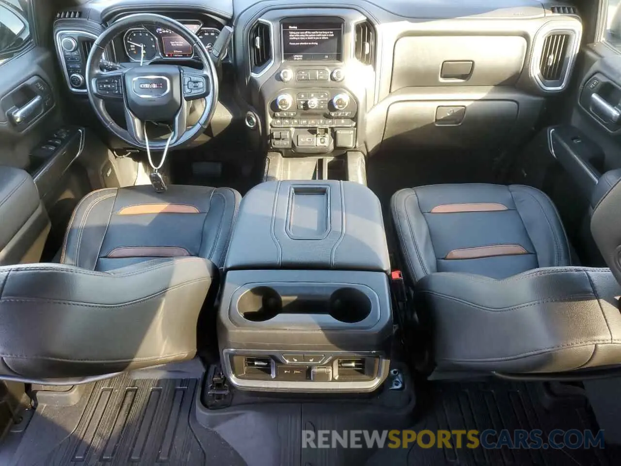 8 Photograph of a damaged car 1GTP9EELXKZ236044 GMC SIERRA 2019