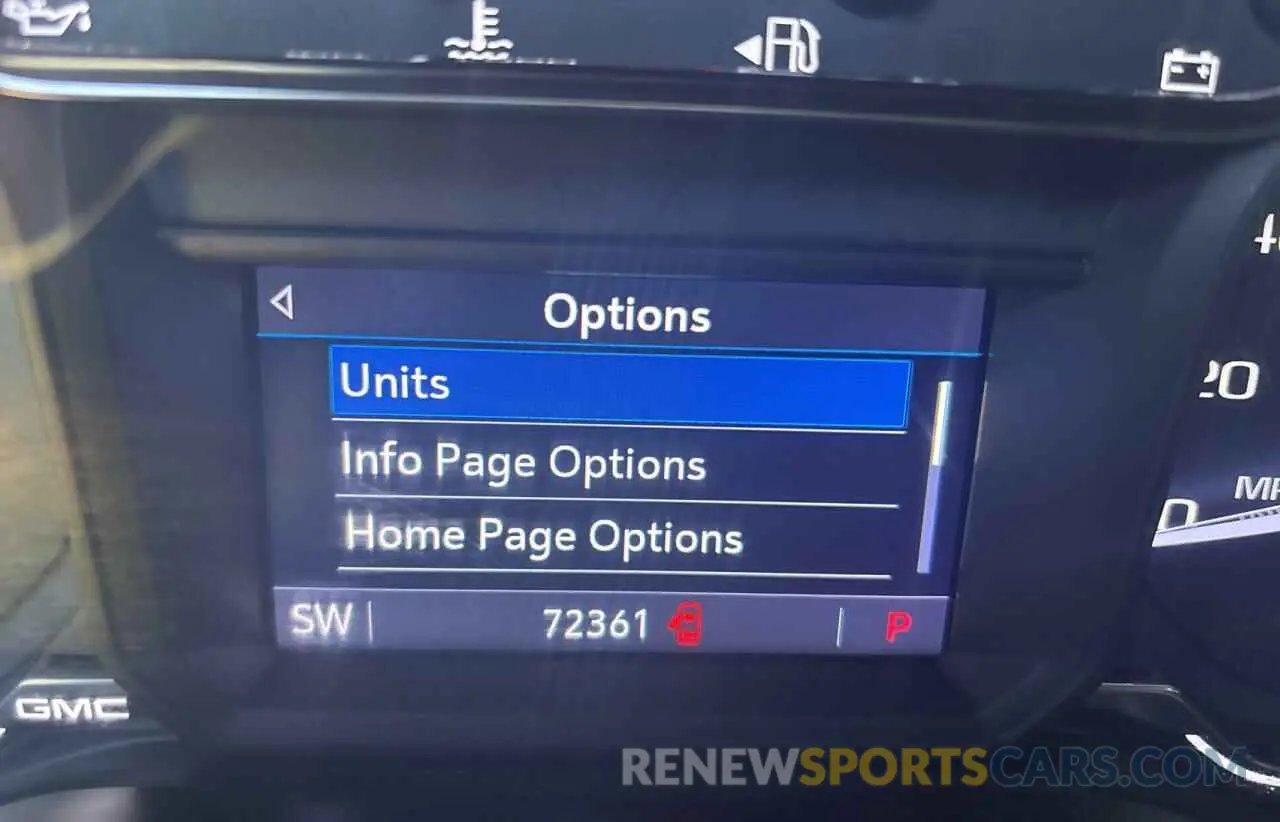 8 Photograph of a damaged car 1GTR8BEK3KZ394470 GMC SIERRA 2019