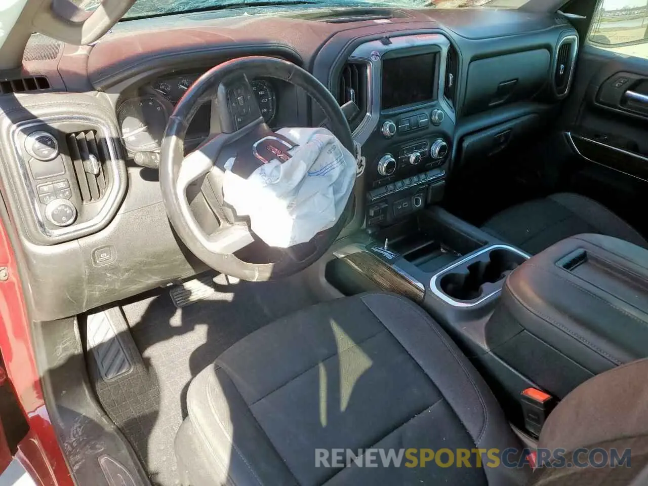 8 Photograph of a damaged car 1GTR8CEKXKZ197141 GMC SIERRA 2019