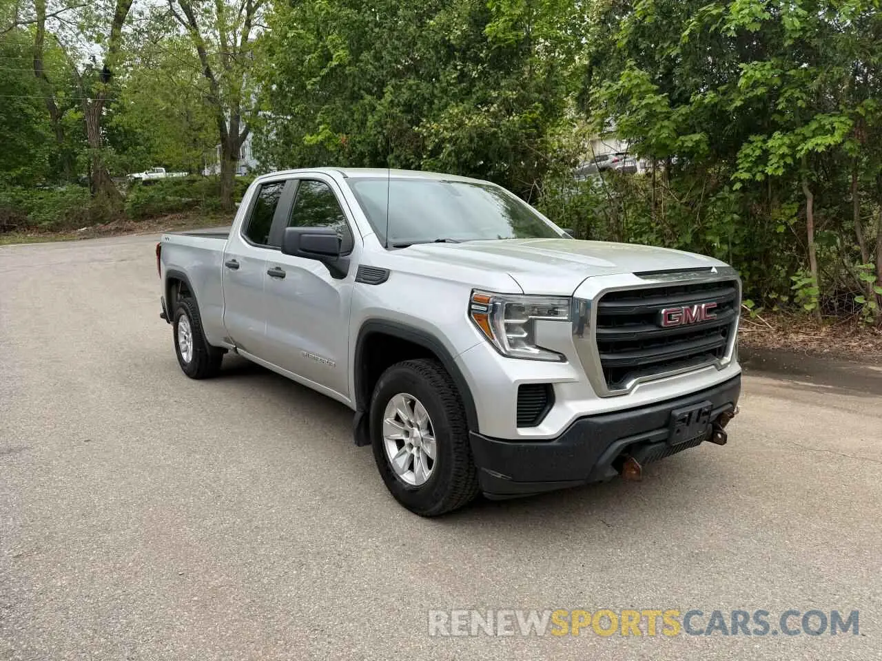 1 Photograph of a damaged car 1GTR9AEH7KZ294383 GMC SIERRA 2019