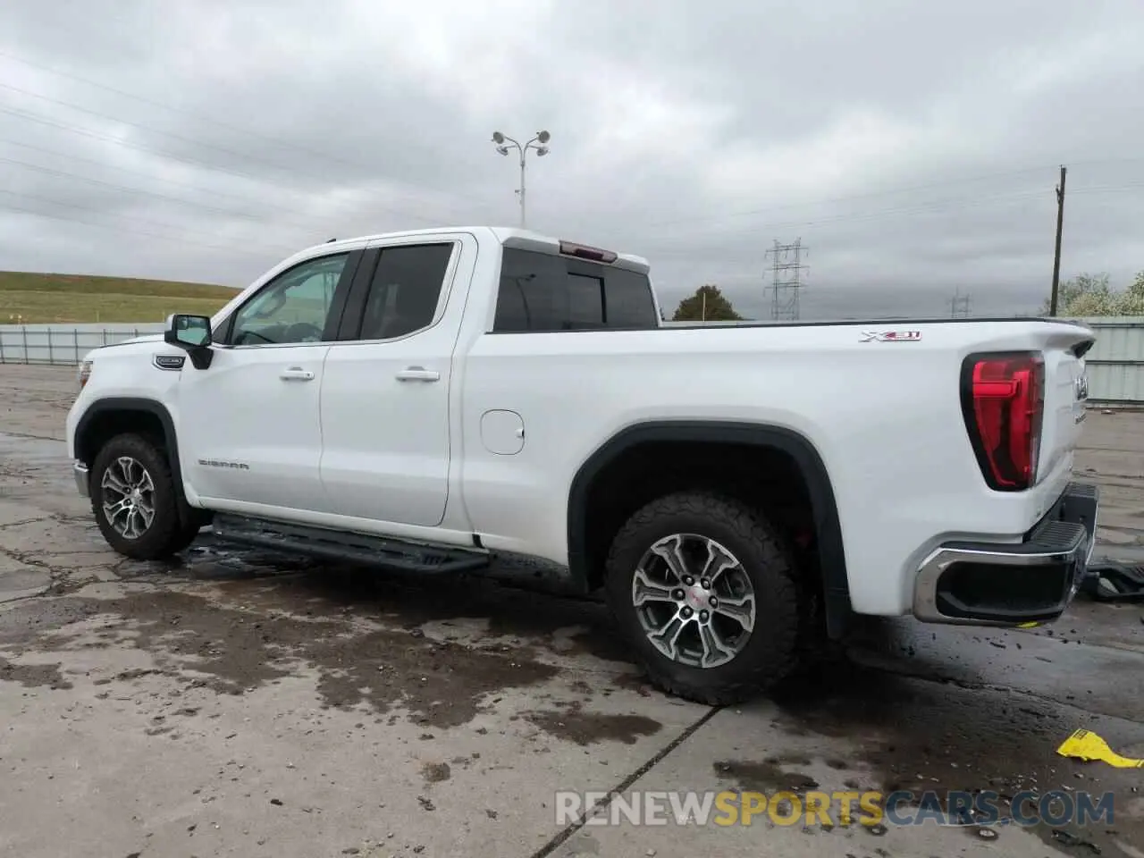2 Photograph of a damaged car 1GTR9BED4KZ350203 GMC SIERRA 2019