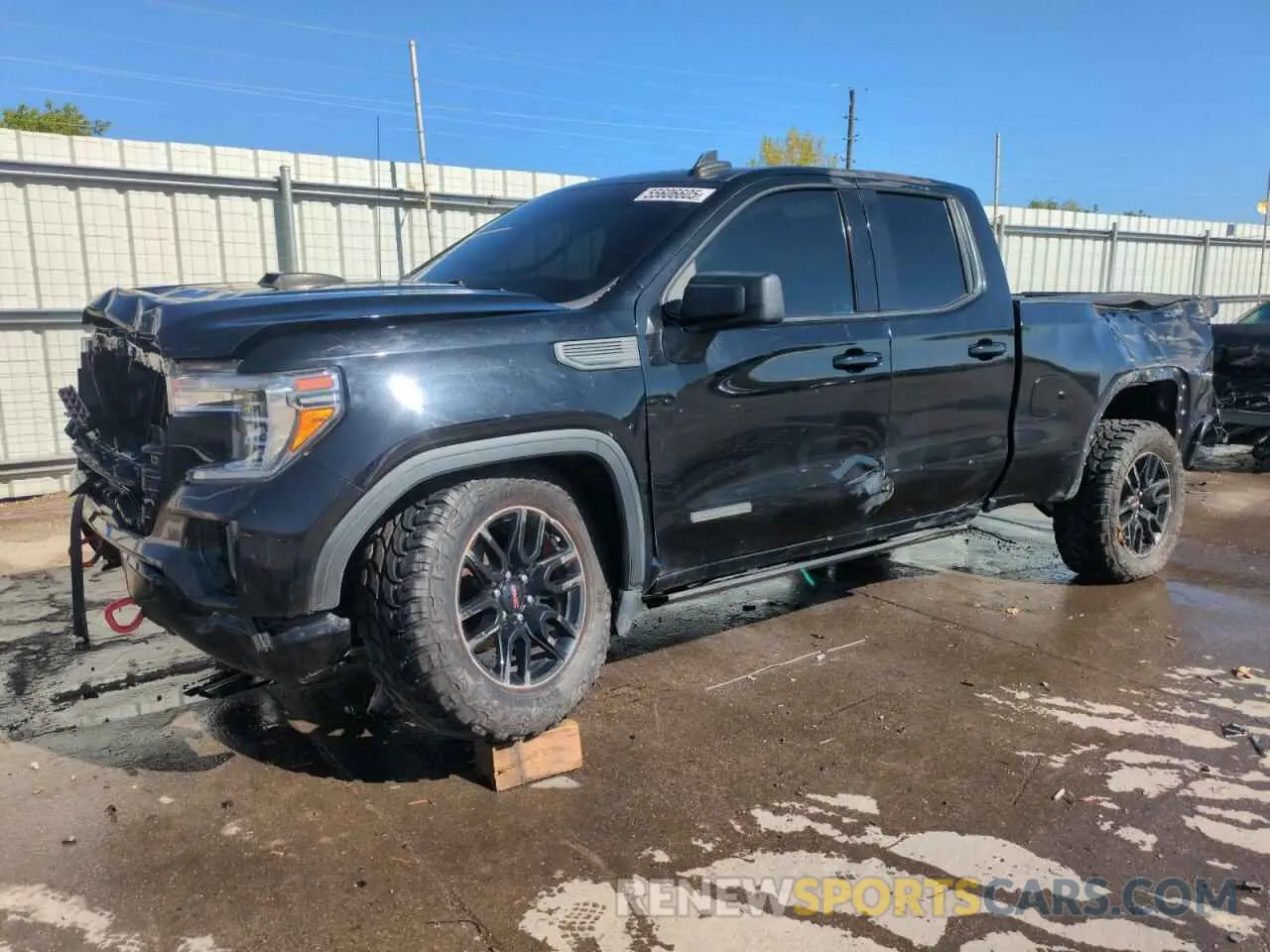 1 Photograph of a damaged car 1GTR9CEK3KZ336586 GMC SIERRA 2019