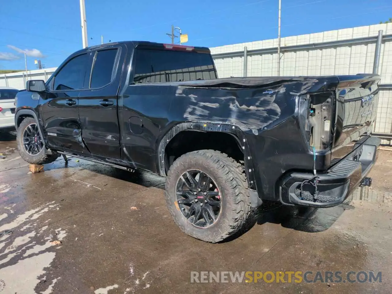 2 Photograph of a damaged car 1GTR9CEK3KZ336586 GMC SIERRA 2019