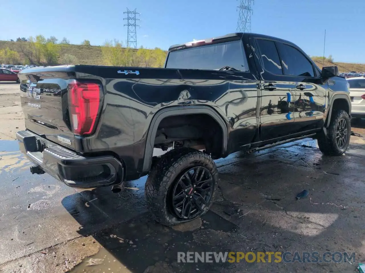 3 Photograph of a damaged car 1GTR9CEK3KZ336586 GMC SIERRA 2019
