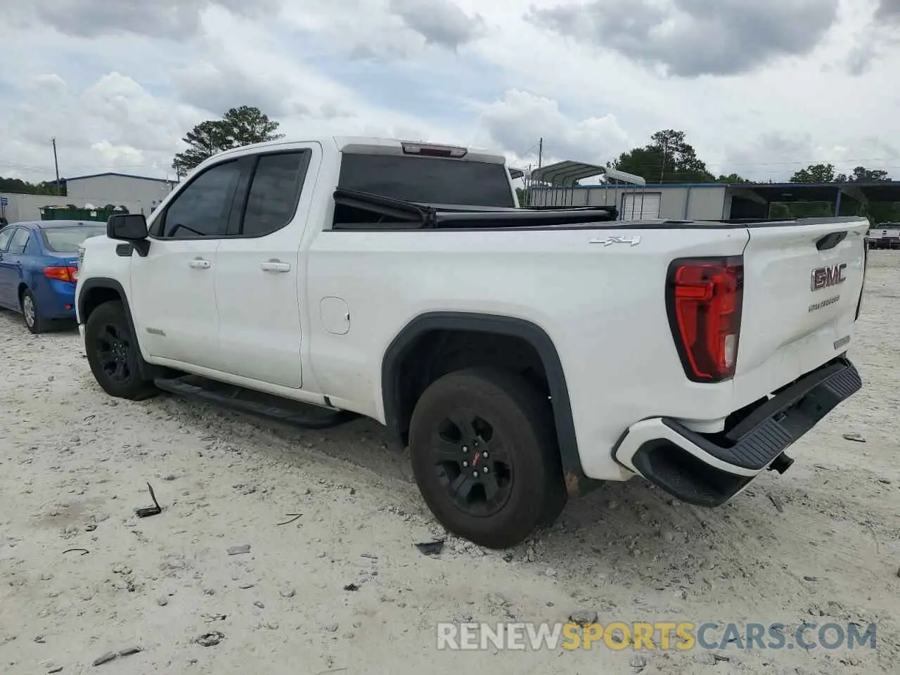 2 Photograph of a damaged car 1GTR9CEK3KZ337270 GMC SIERRA 2019