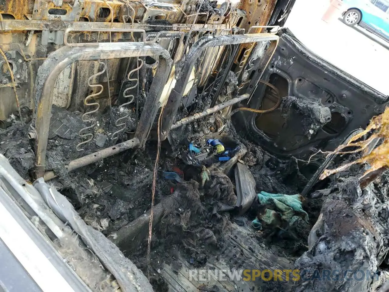 10 Photograph of a damaged car 1GTU9BED2KZ232225 GMC SIERRA 2019