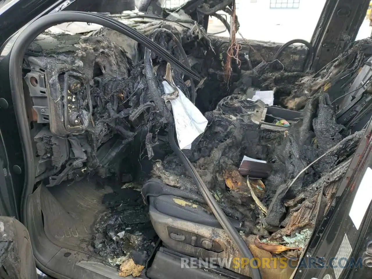 7 Photograph of a damaged car 1GTU9BED2KZ232225 GMC SIERRA 2019
