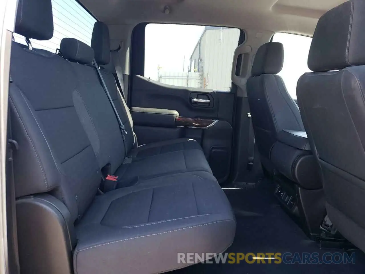 10 Photograph of a damaged car 1GTU9BED8KZ244251 GMC SIERRA 2019