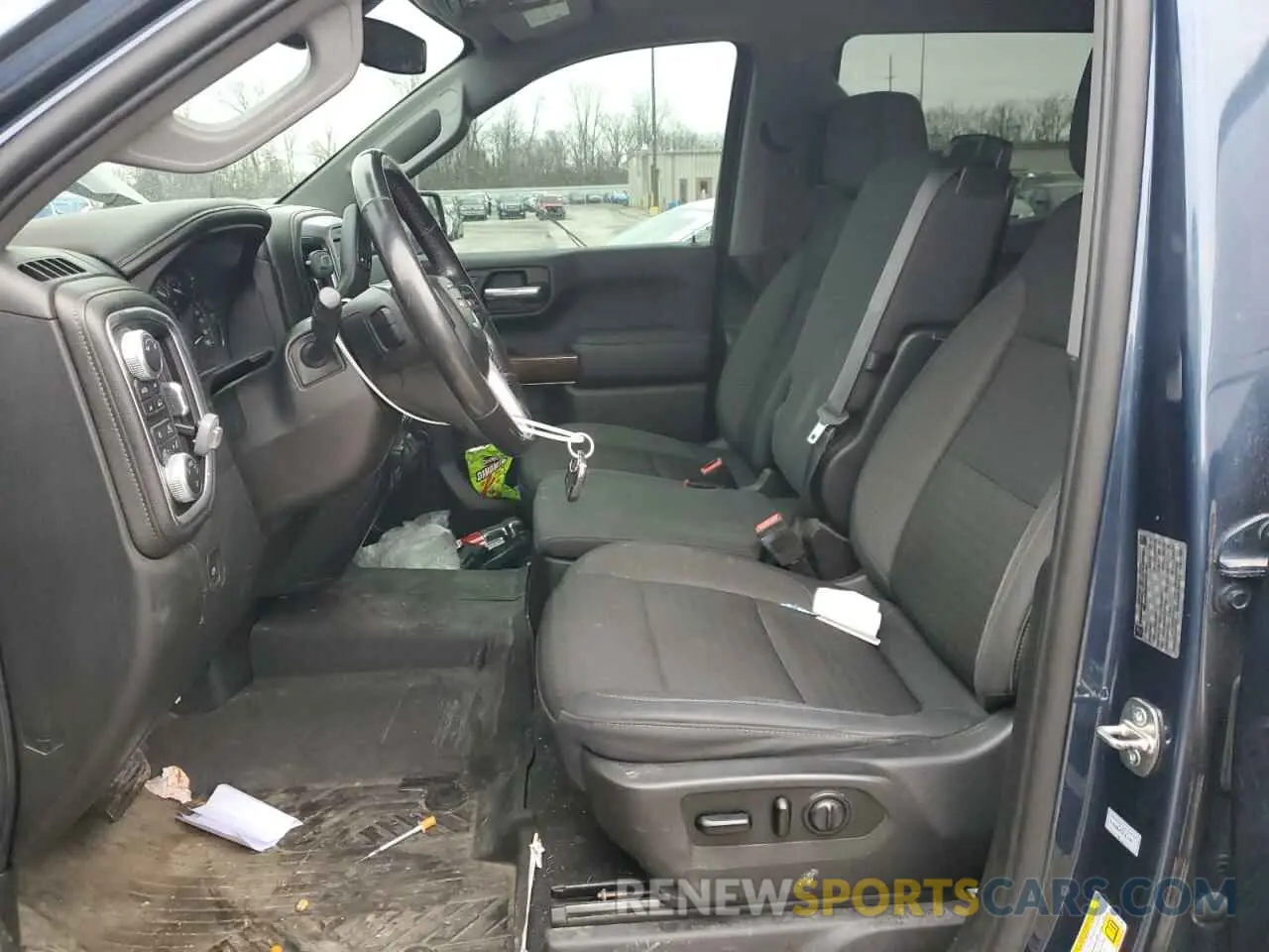 7 Photograph of a damaged car 1GTU9CEDXKZ261462 GMC SIERRA 2019