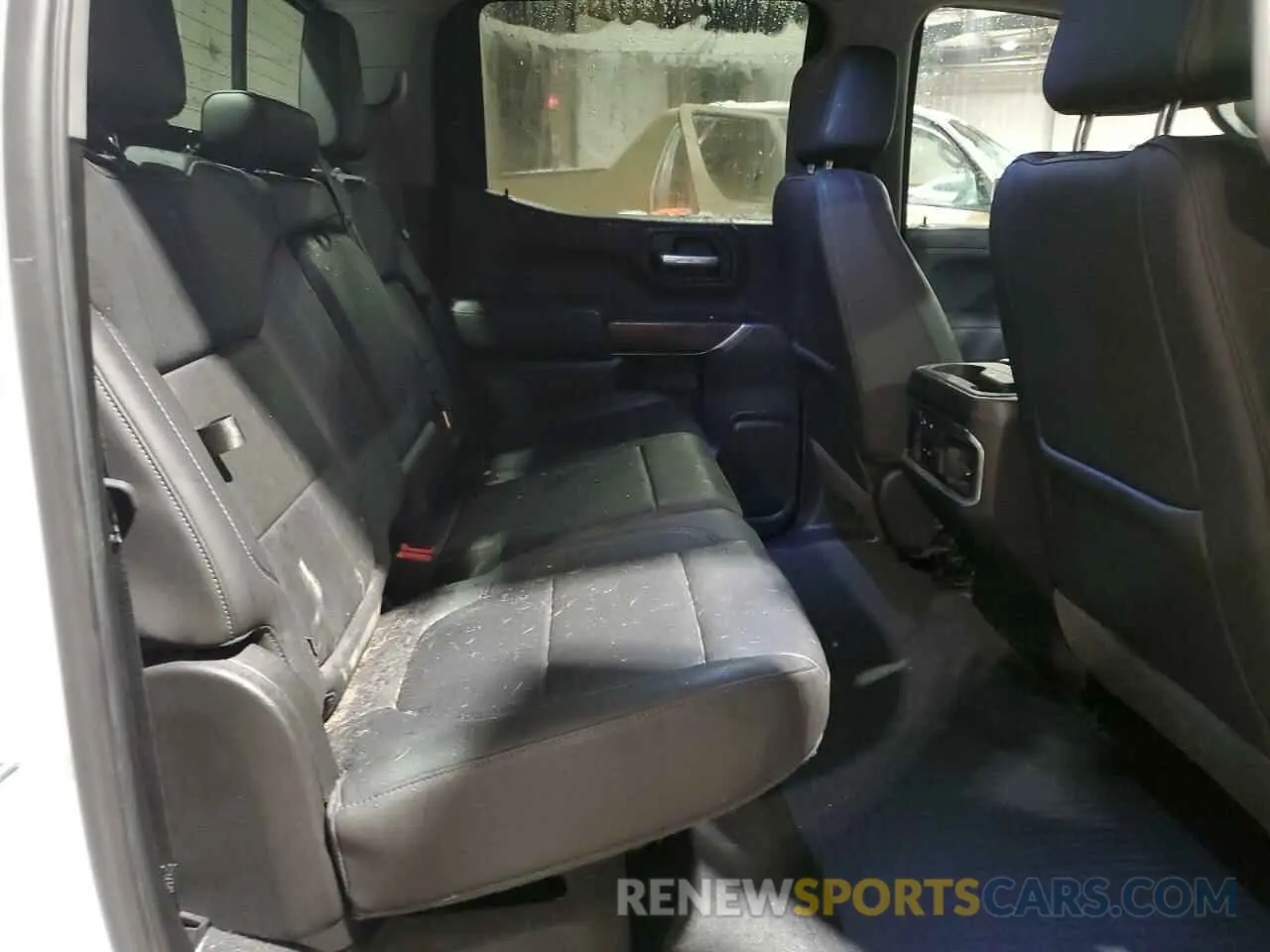 10 Photograph of a damaged car 1GTU9DEL0KZ222909 GMC SIERRA 2019