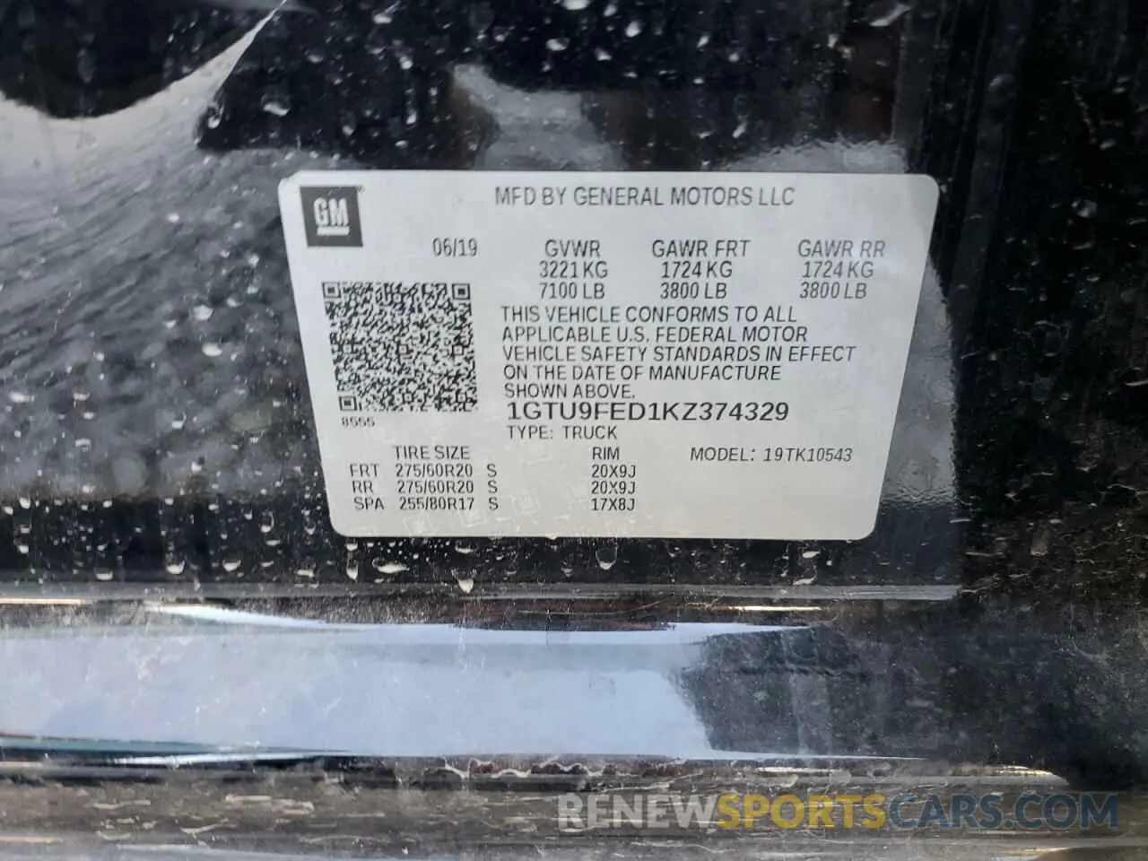 12 Photograph of a damaged car 1GTU9FED1KZ374329 GMC SIERRA 2019