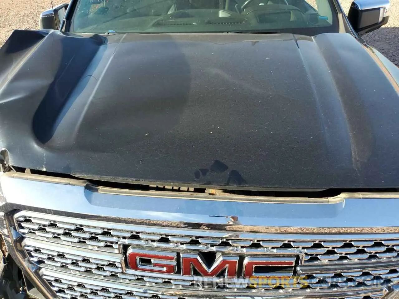 11 Photograph of a damaged car 1GTU9FEL1KZ261469 GMC SIERRA 2019