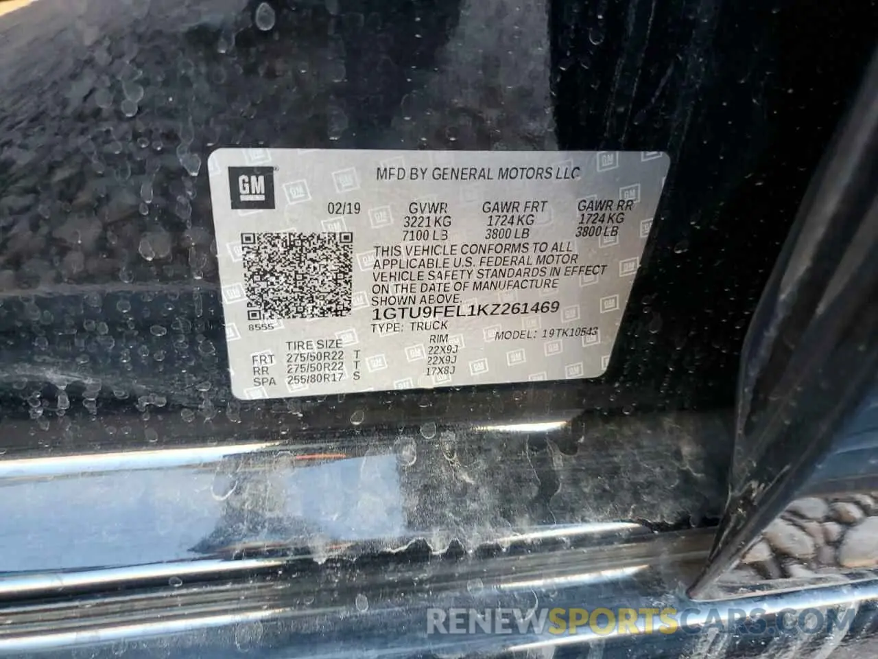 12 Photograph of a damaged car 1GTU9FEL1KZ261469 GMC SIERRA 2019