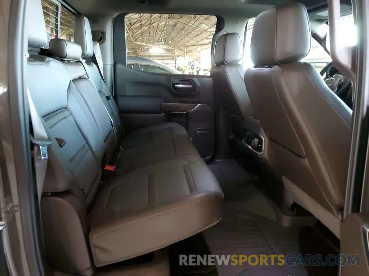 10 Photograph of a damaged car 1GTU9FEL1KZ288090 GMC SIERRA 2019