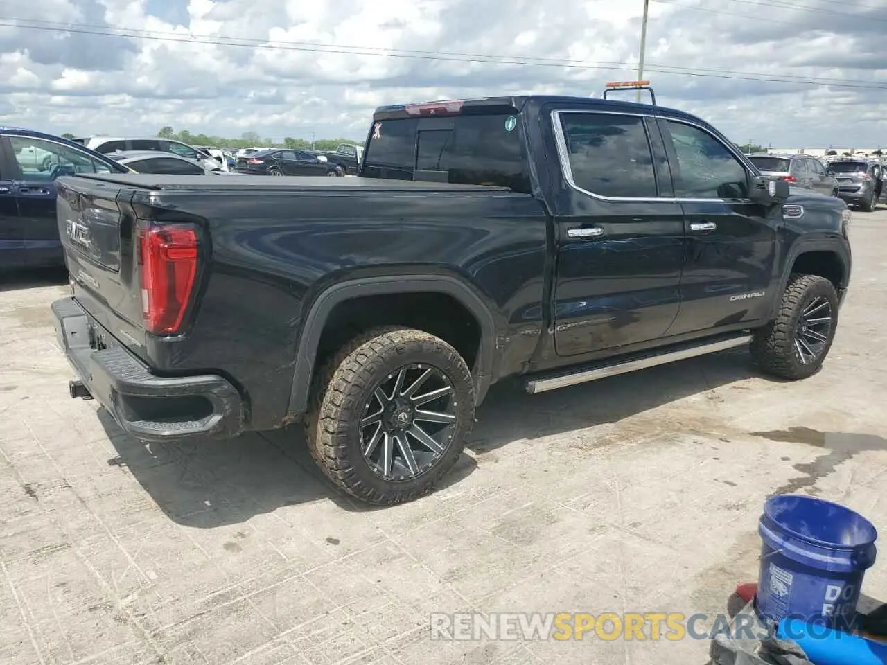 3 Photograph of a damaged car 1GTU9FEL4KZ349495 GMC SIERRA 2019