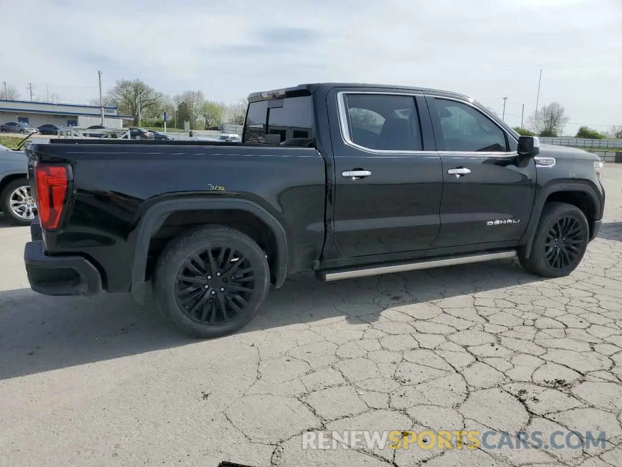 3 Photograph of a damaged car 1GTU9FEL6KZ111759 GMC SIERRA 2019