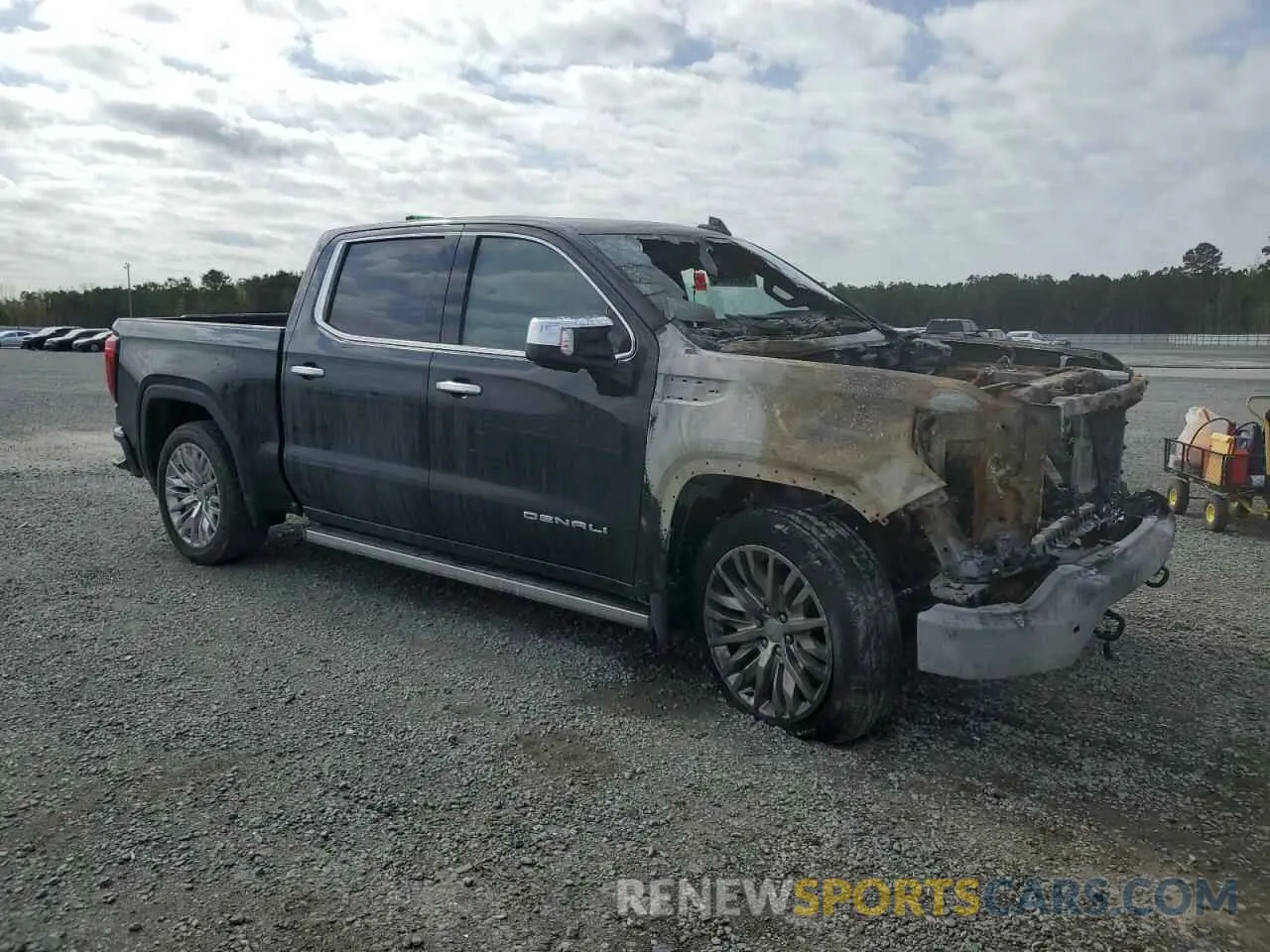 4 Photograph of a damaged car 1GTU9FEL8KZ106854 GMC SIERRA 2019