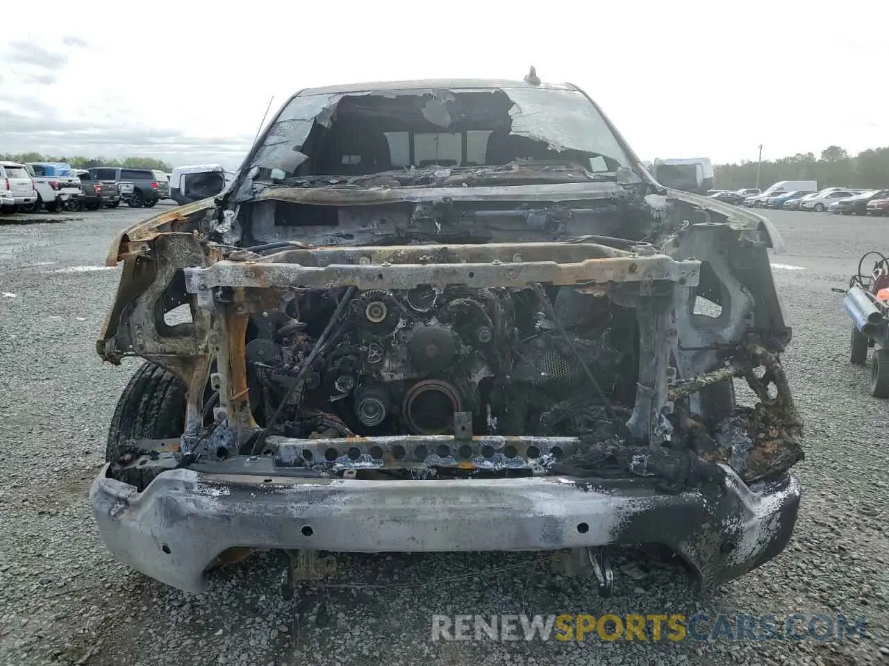 5 Photograph of a damaged car 1GTU9FEL8KZ106854 GMC SIERRA 2019