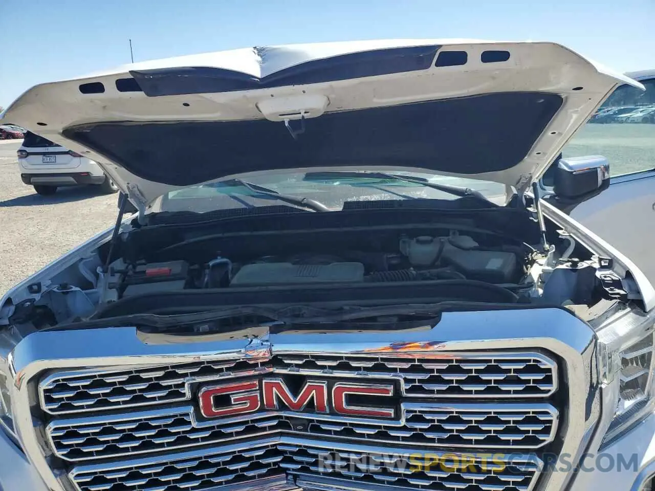 11 Photograph of a damaged car 1GTU9FELXKZ198565 GMC SIERRA 2019