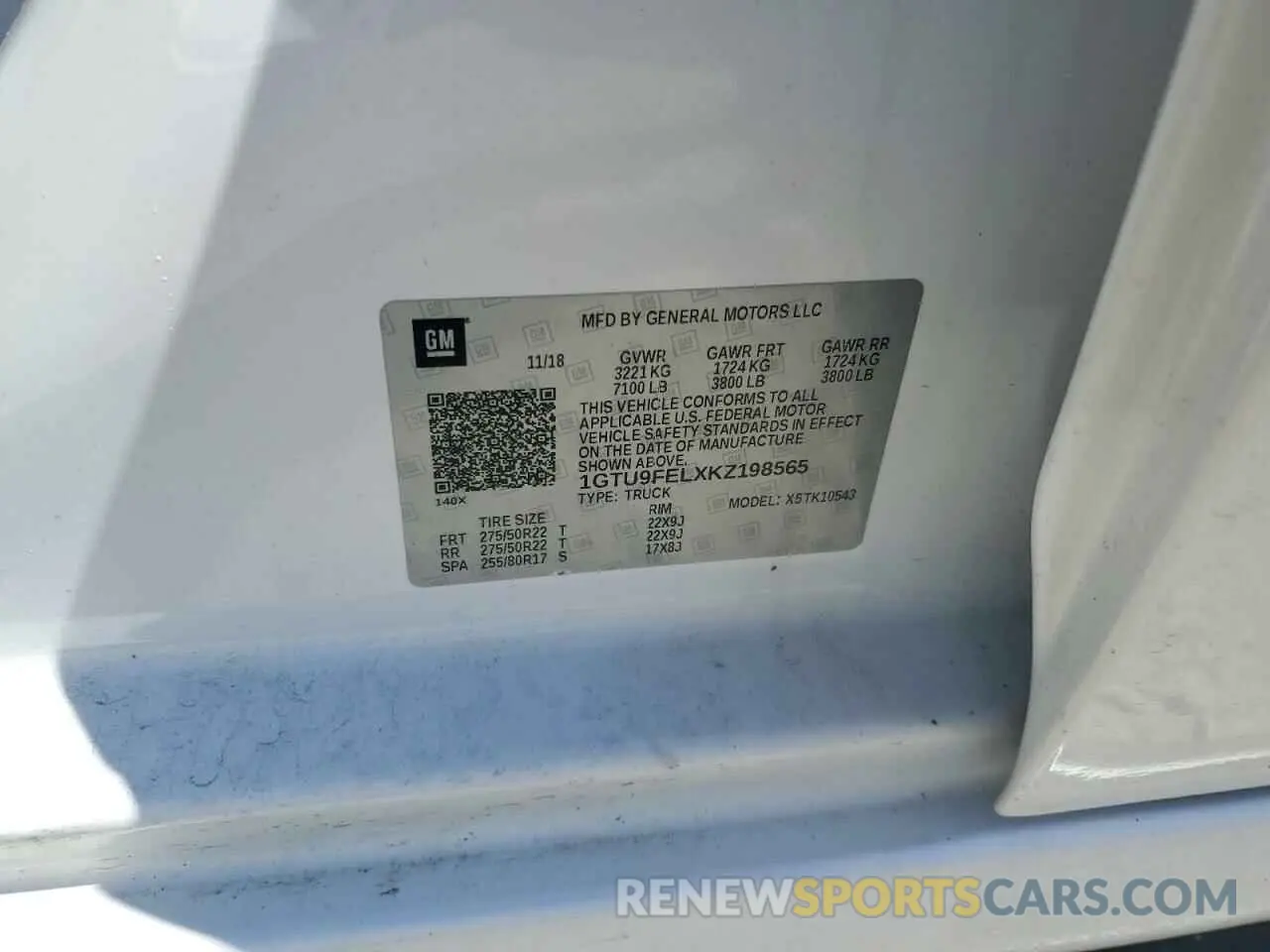 12 Photograph of a damaged car 1GTU9FELXKZ198565 GMC SIERRA 2019