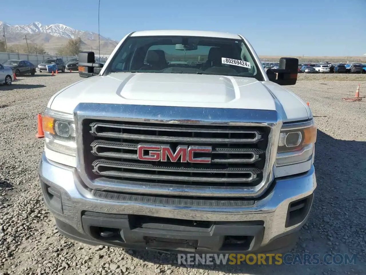 5 Photograph of a damaged car 2GT22NEG1K1209101 GMC SIERRA 2019