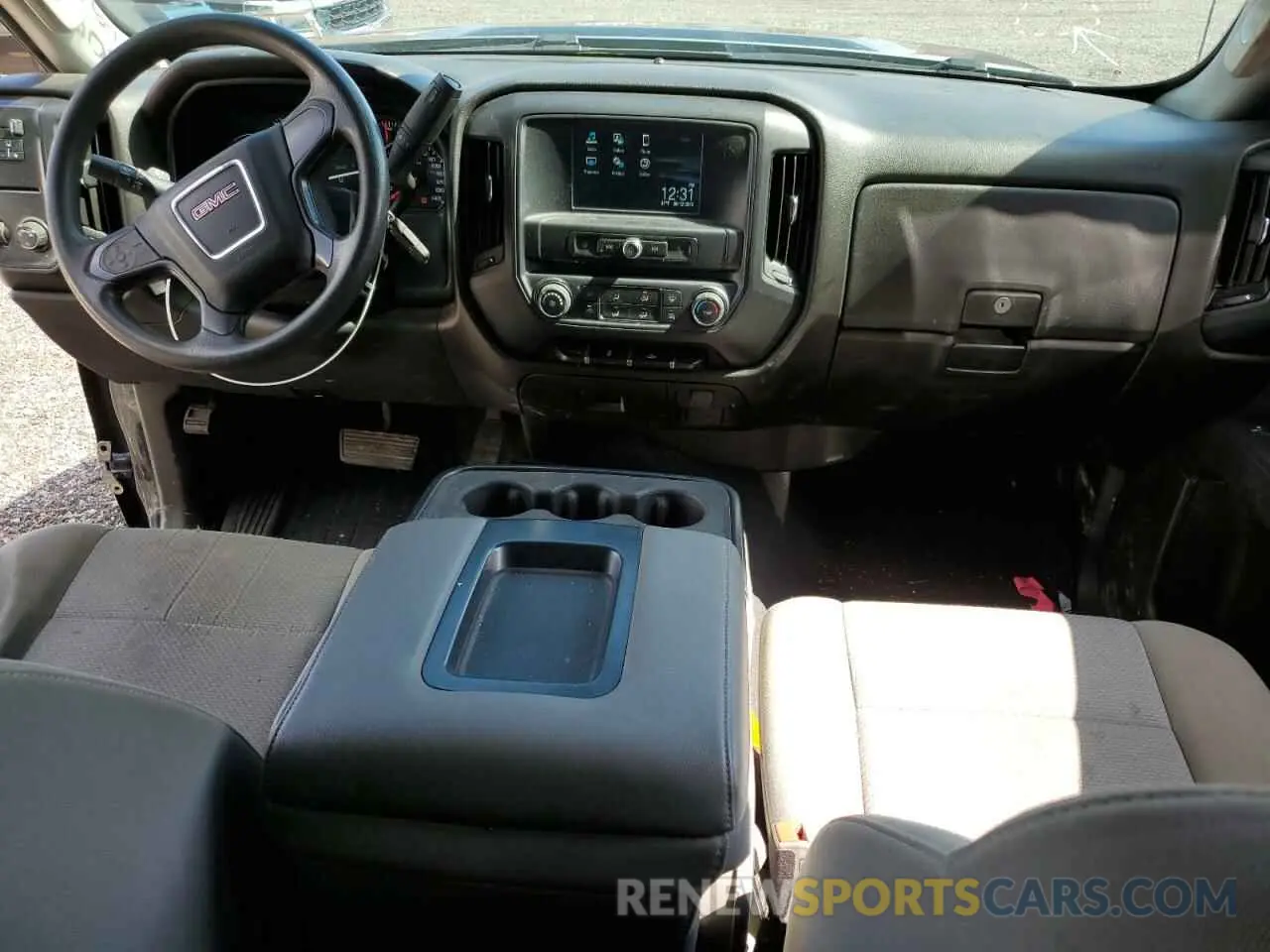8 Photograph of a damaged car 2GT22NEG1K1223659 GMC SIERRA 2019