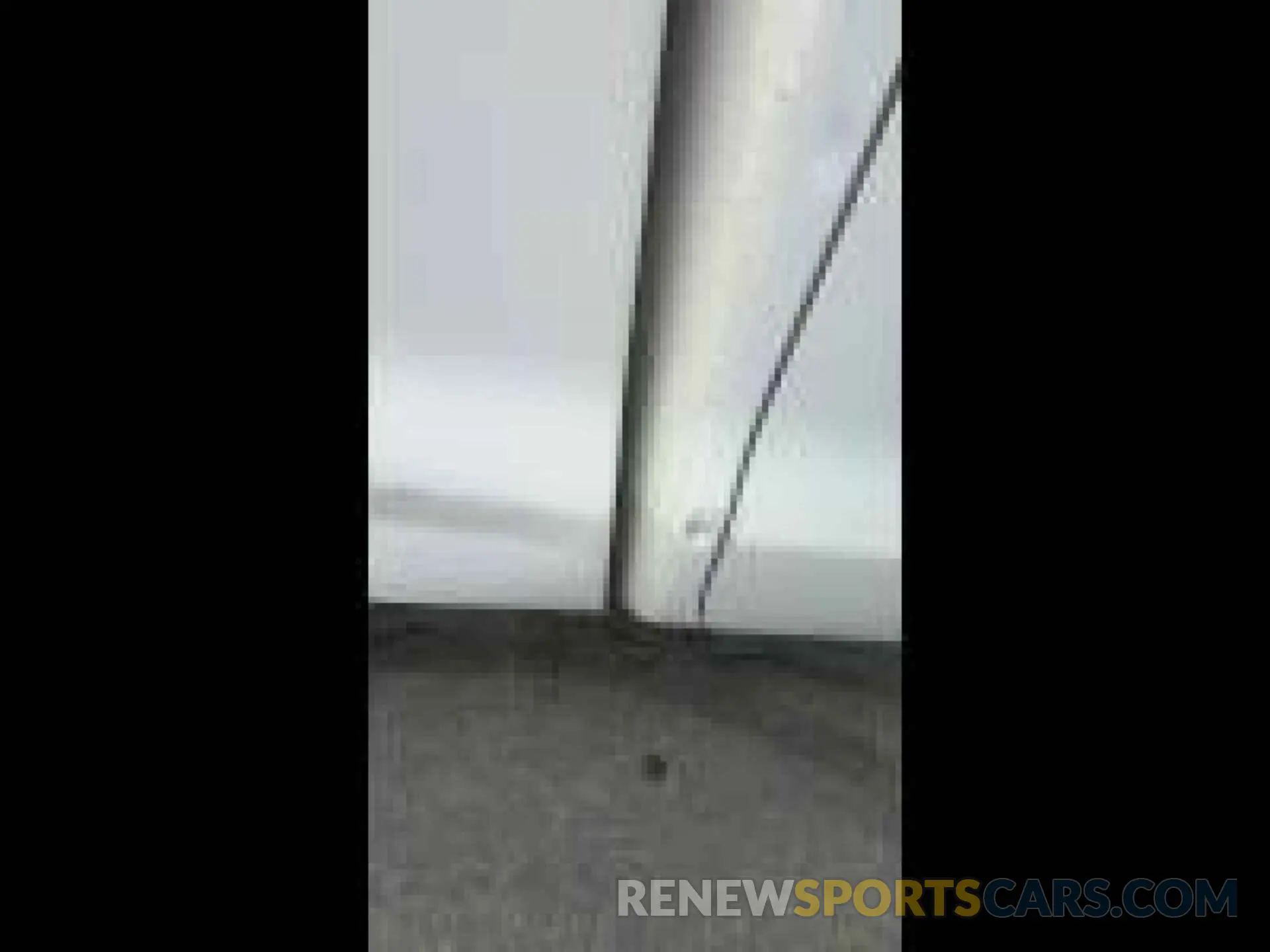 4 Photograph of a damaged car 2GT22NEG3K1225073 GMC SIERRA 2019