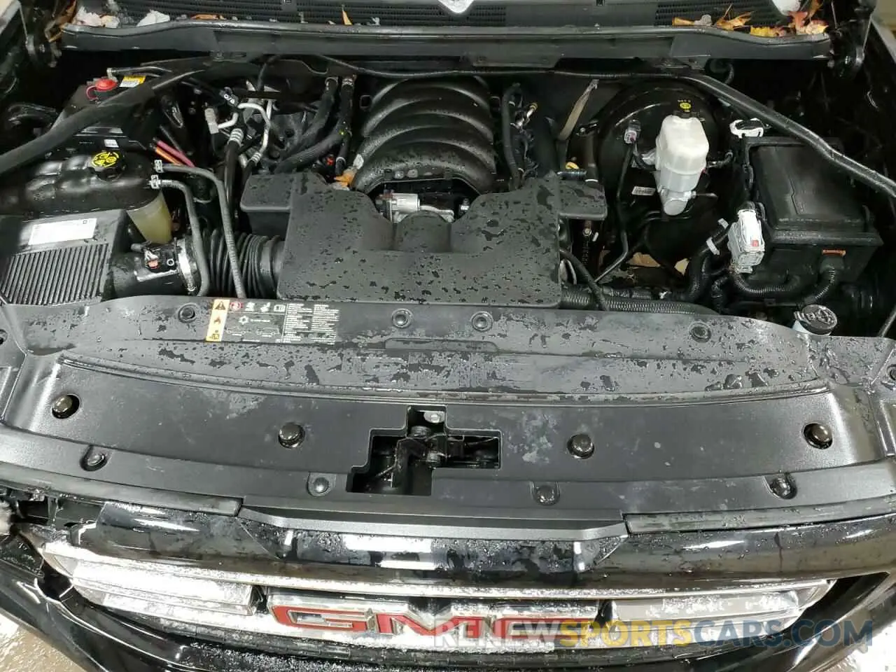 11 Photograph of a damaged car 2GTV2LEC0K1124314 GMC SIERRA 2019
