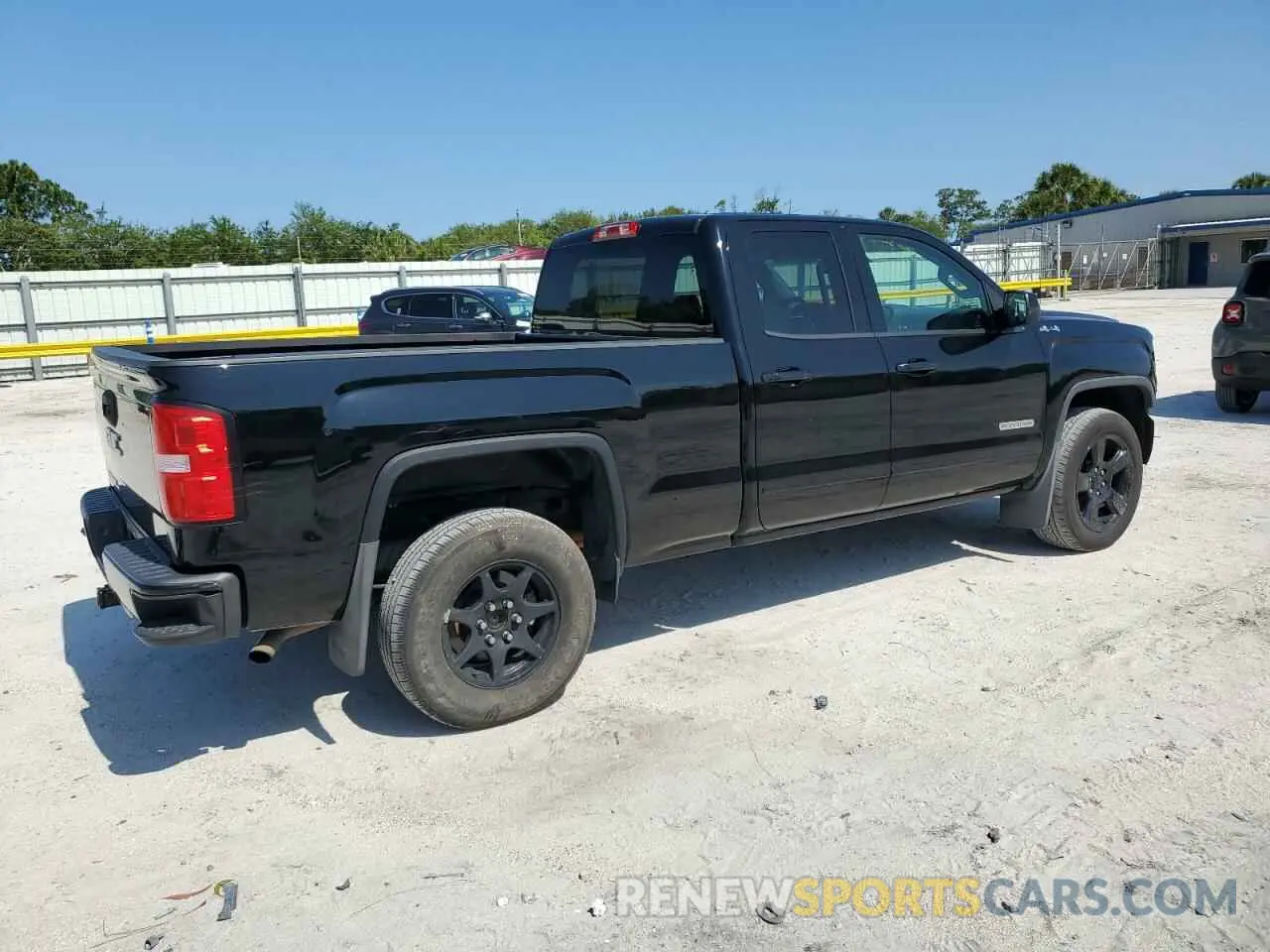 3 Photograph of a damaged car 2GTV2LEC1K1155653 GMC SIERRA 2019