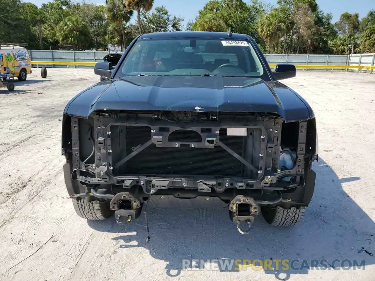 5 Photograph of a damaged car 2GTV2LEC1K1155653 GMC SIERRA 2019